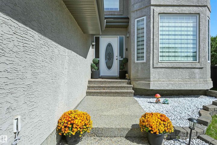 Property Photo: 2915 Tredger Green NW AB T6R 3R7
