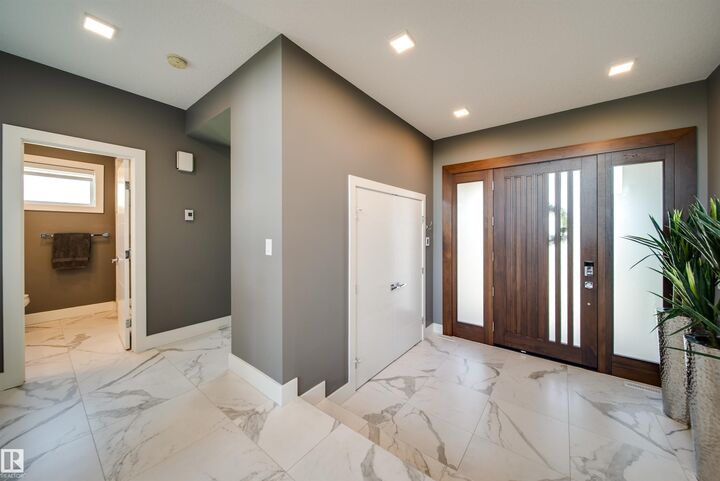 Property Photo: 4143 Kennedy Green Green SW AB T6W 3B3