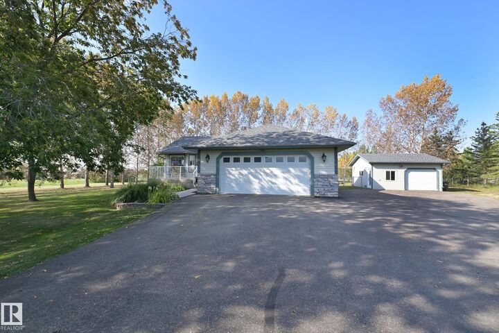 Property Photo: 98 52349 Rge Rd 222 AB T8C 1A4