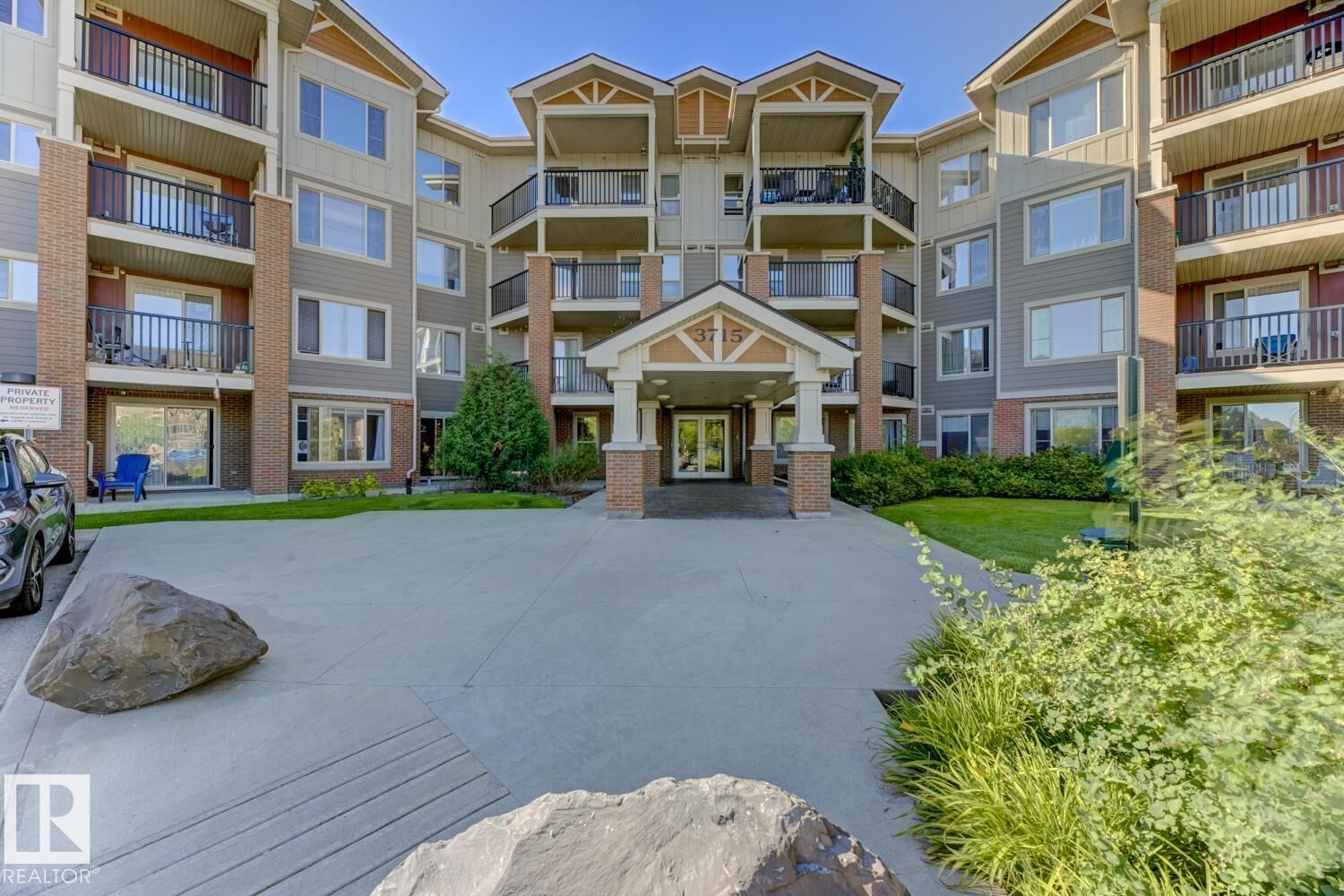 Property Photo:  3715 Whitelaw Lane NW 106  AB T6W 2C3 