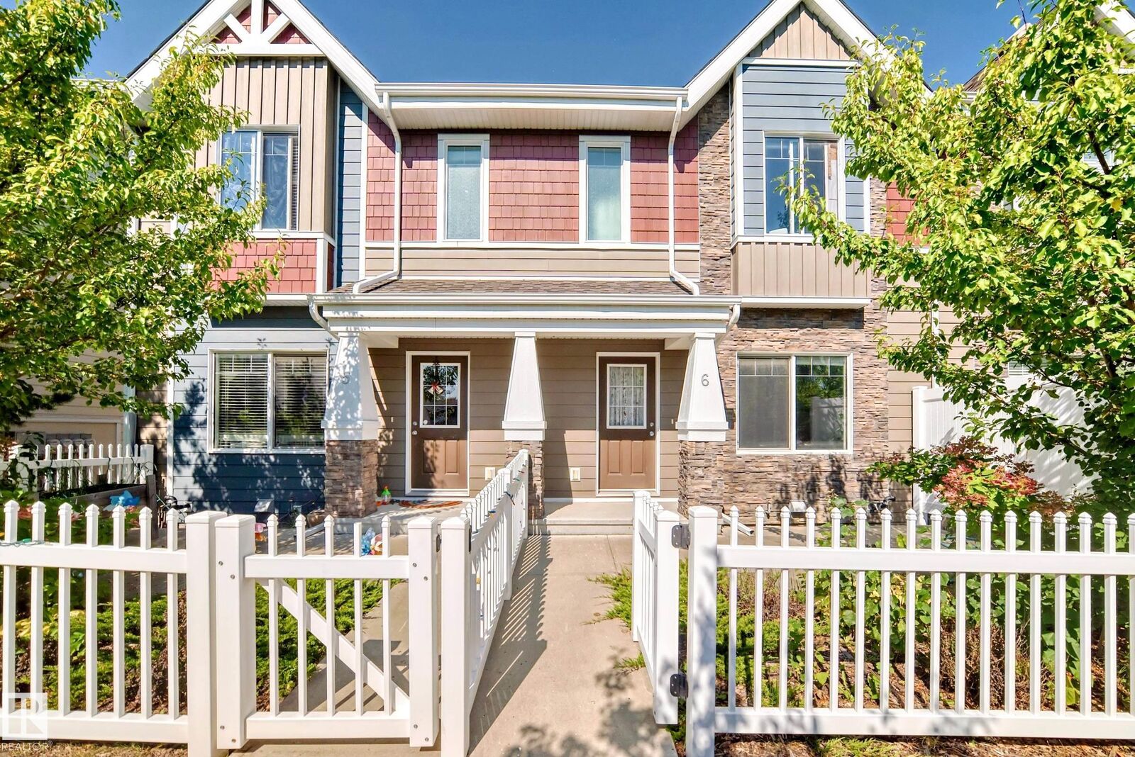 Property Photo: 6 2003 Rabbit Hill Road NW AB T6R 0R7