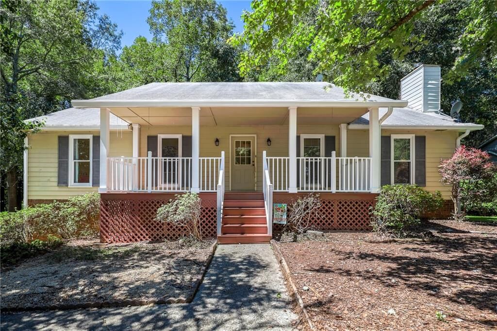 Property Photo: 1143 Crystal Springs Trail GA 30228