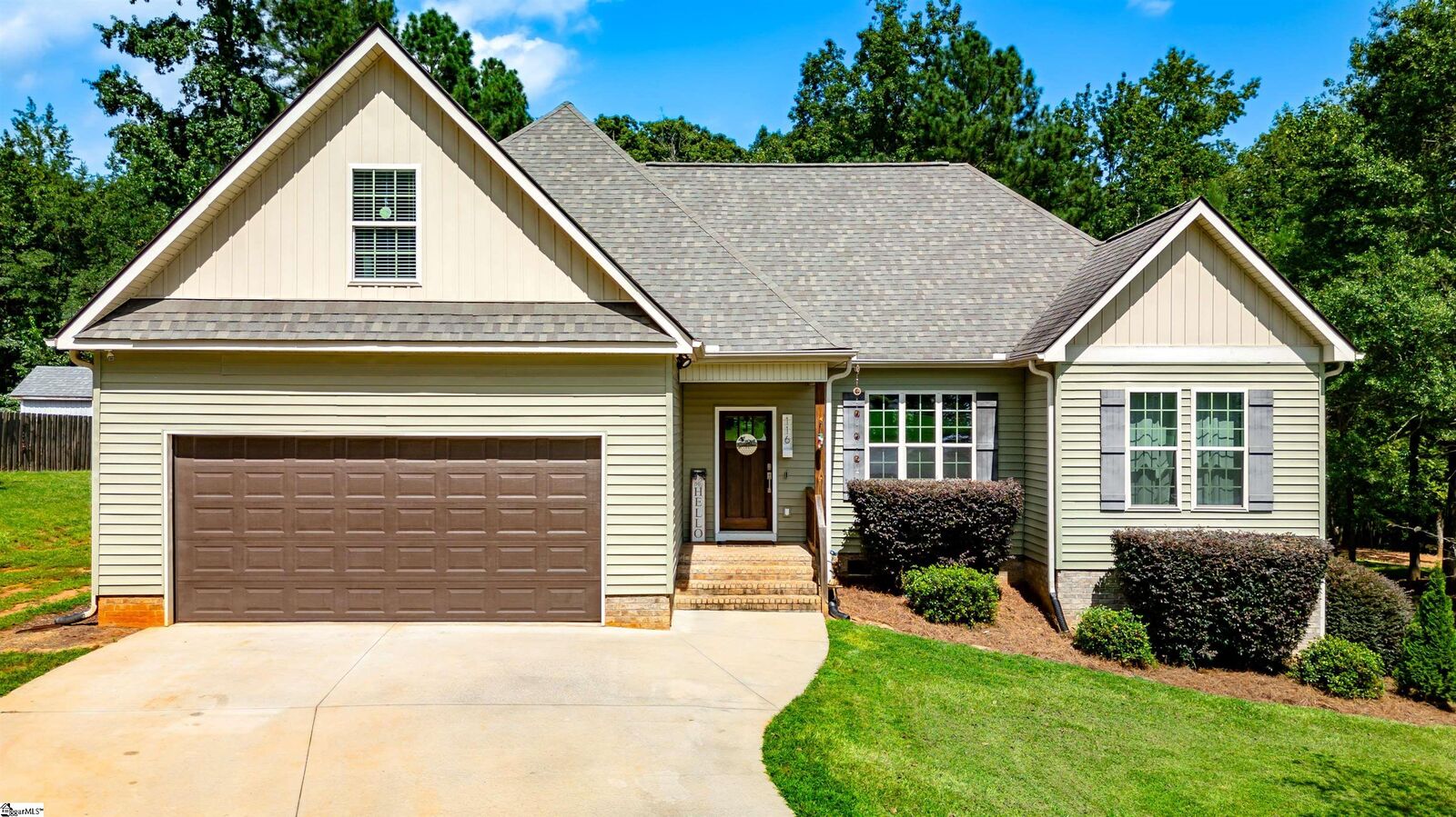 Property Photo: 116 Ridgeland Drive SC 29682