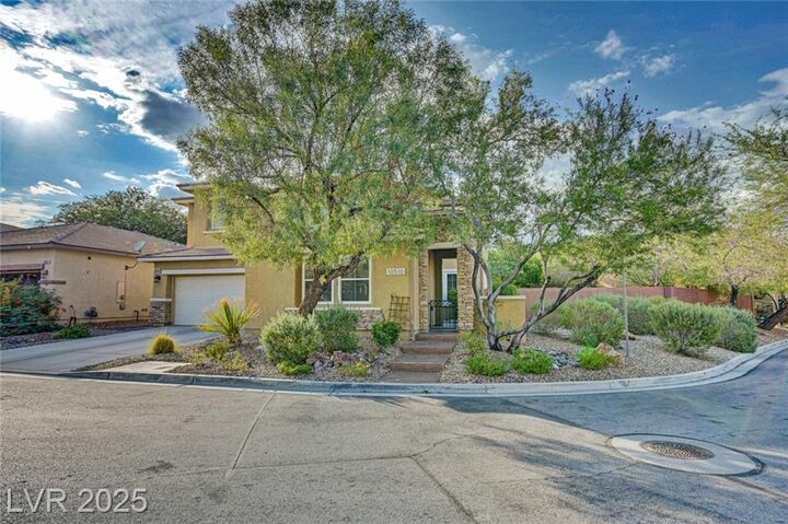 Property Photo: 10510 Ardsley Lane NV 89135