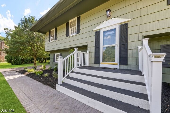 Property Photo: 18 Oxford Cir NJ 08558