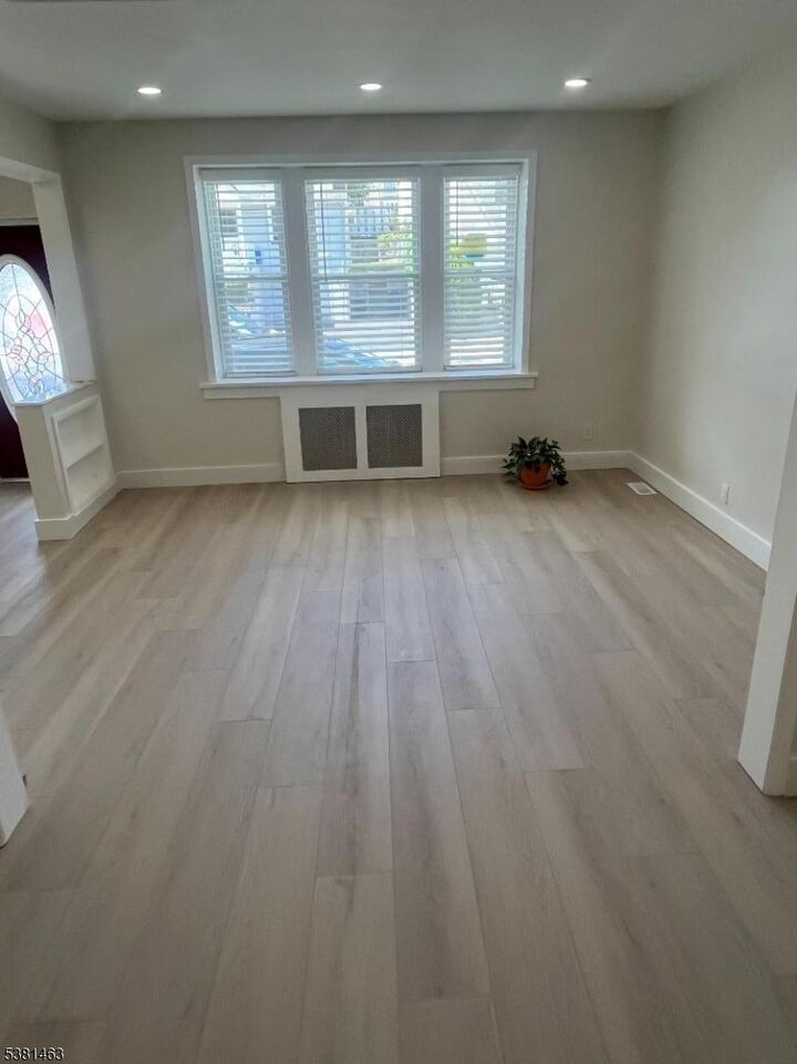 Property Photo: 210 Farnham Ave NJ 07644