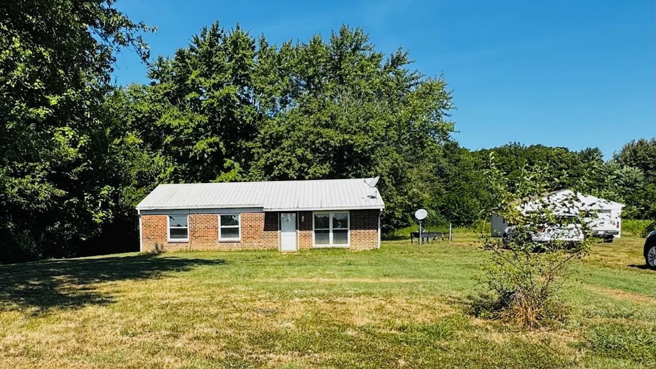Property Photo:  5189 Fulton Yates Rd.  KY 42451 