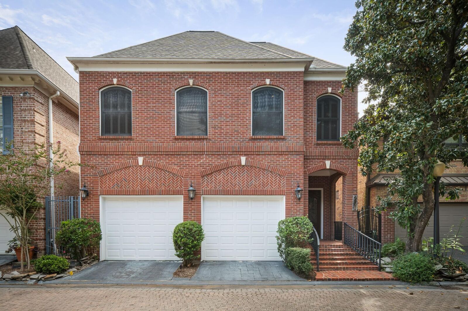 Property Photo: 251 Sugarberry Circle TX 77024