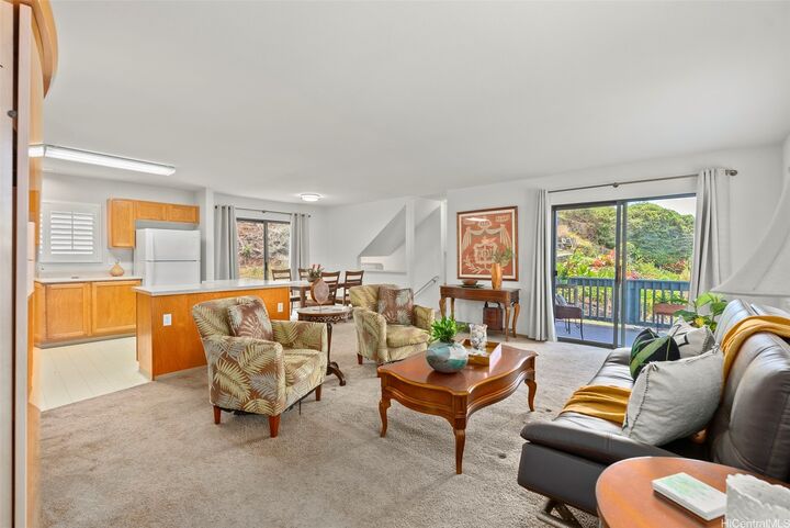 2001 Kamalalehua Place  Honolulu HI 96813 photo
