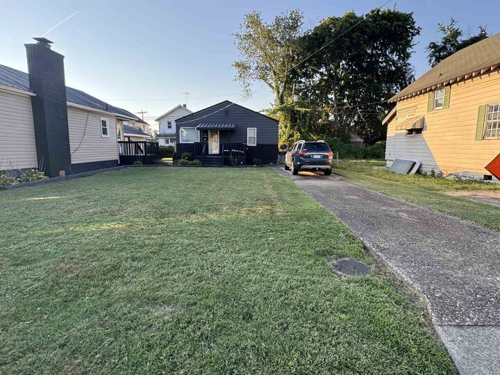 Property Photo: 4322 Hughes Street WV 25704