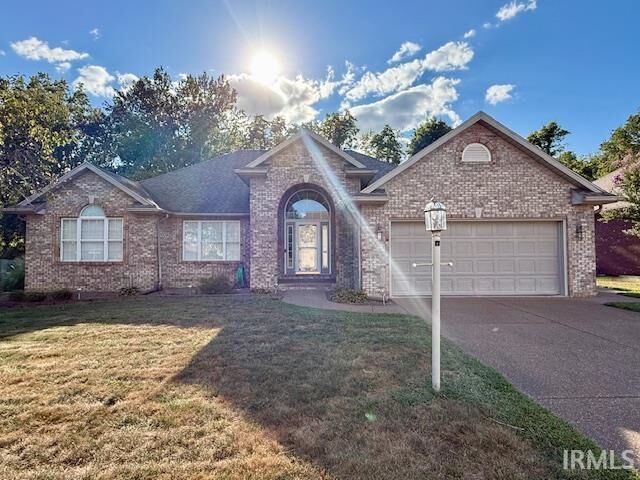 Property Photo: 2933 Oak Trail Drive IN 47630