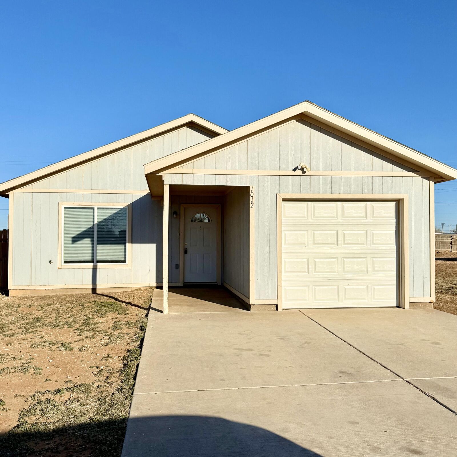 Property Photo: 1012 David Avenue TX 79403