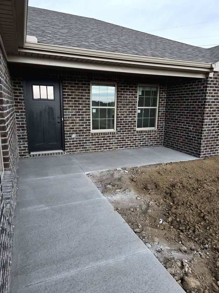 Property Photo:  940 Olympic Court  KY 40475 