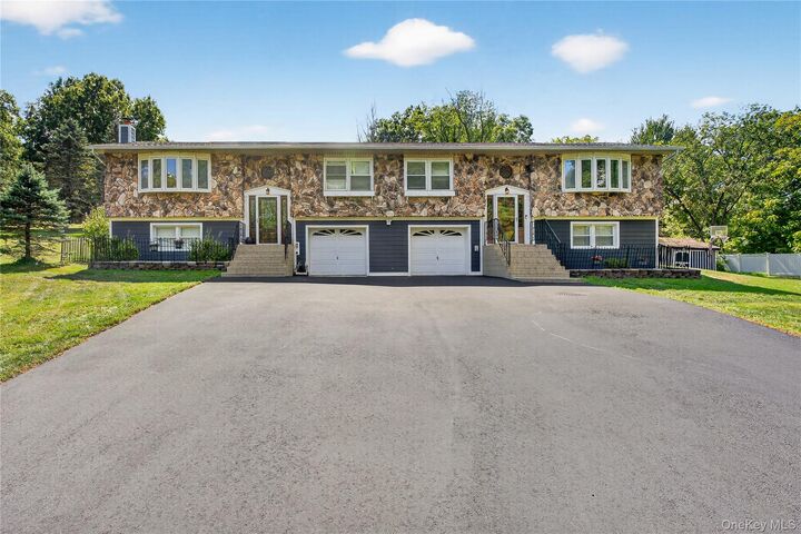 2 Mockingbird Lane  Washingtonville NY 10992 photo