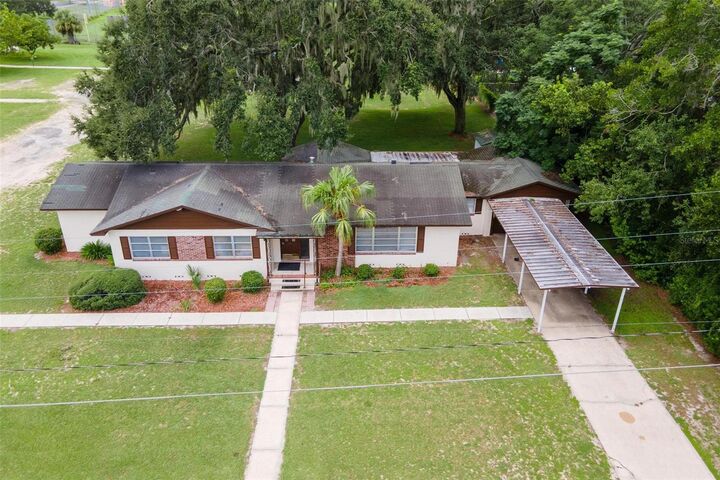 Property Photo:  1801 Vine Street  FL 34748 
