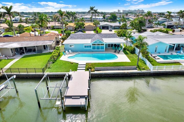 5648 Bayview Drive  Seminole FL 33772 photo