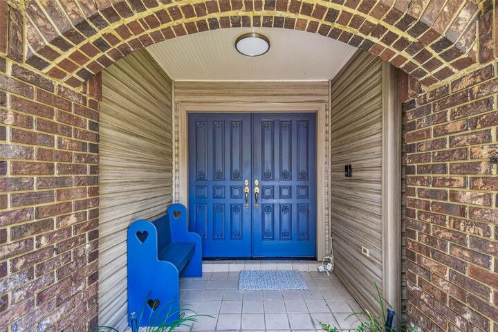 Property Photo: 18104 Woodcreek Place FL 33548