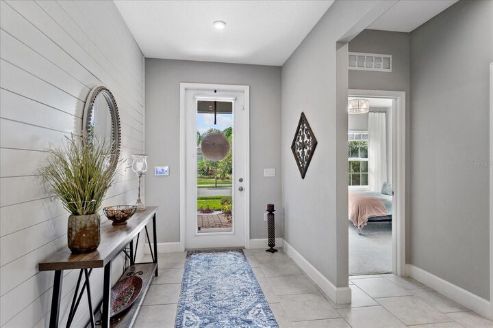 Property Photo:  281 Siesta Vista Court  FL 33896 