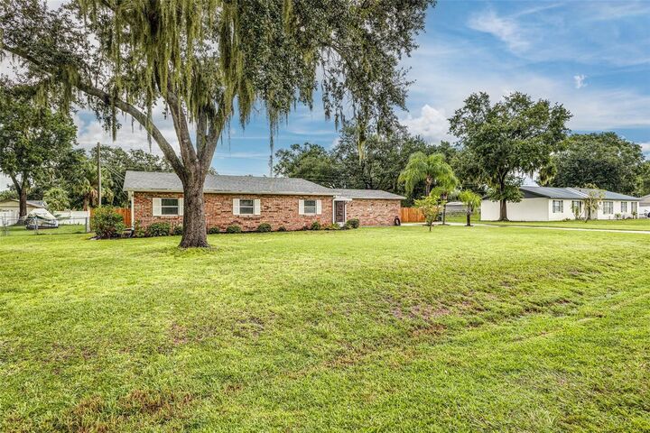 Property Photo: 3525 Tanager Lane W FL 33860