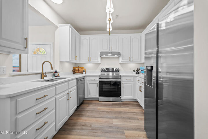 Property Photo: 725 Old Savannah Drive MS 39560