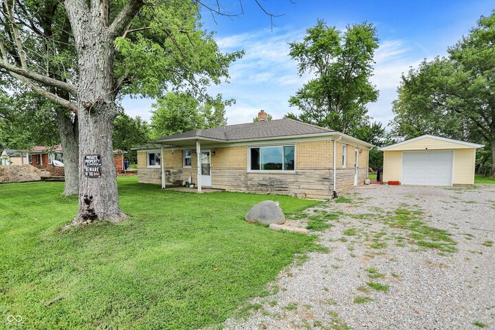 Property Photo: 7326 N 500 W IN 46126