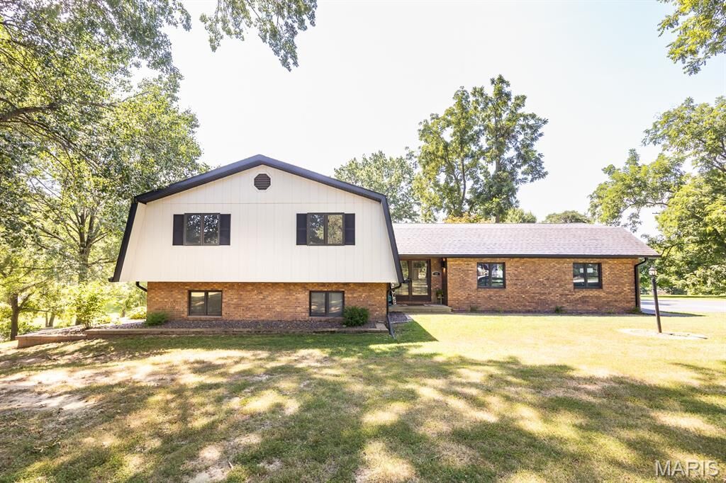 Property Photo: 10 Melody Lane IL 62294