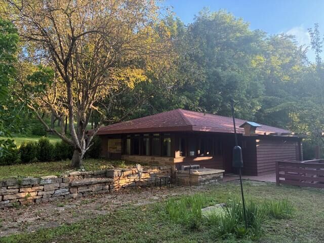Property Photo:  111 Old Darlington Rd  WI 53565 