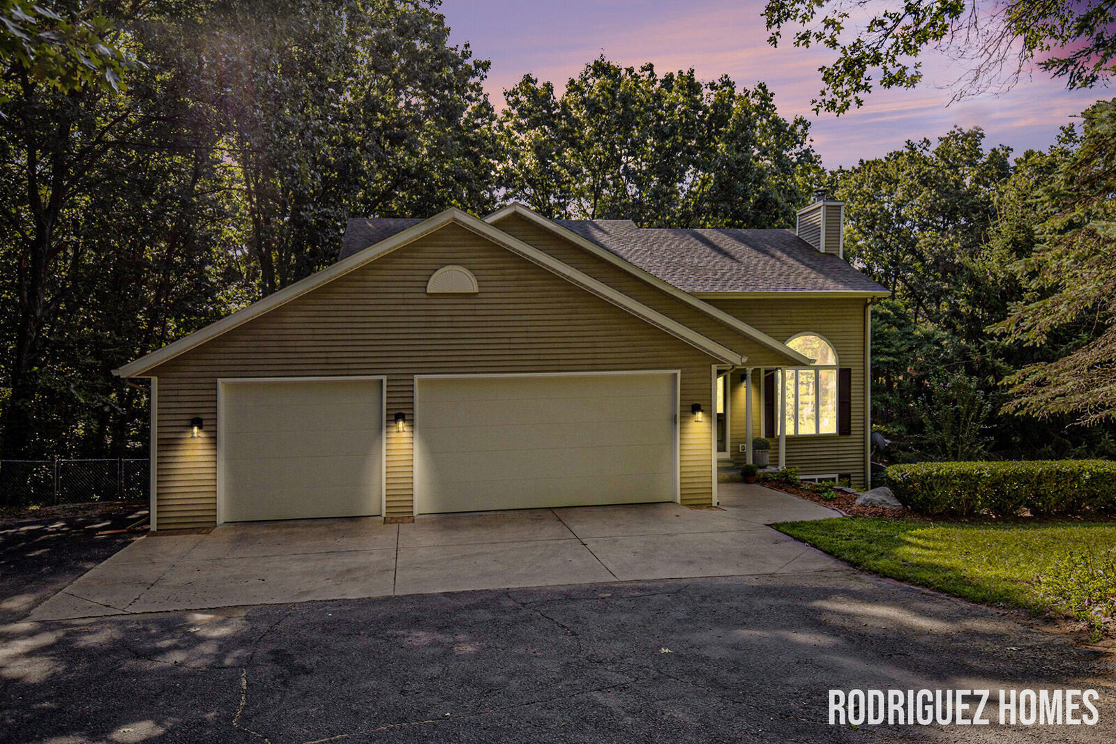 Property Photo:  4287 4 Mile Road NE  MI 49525 