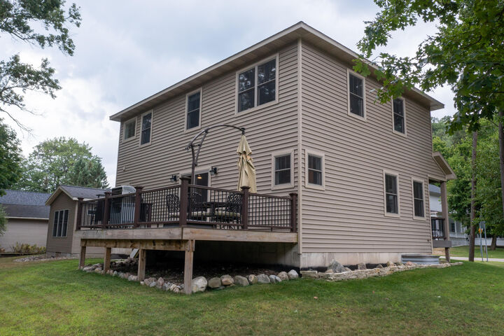 Property Photo: 380 N Hancock Street MI 49449