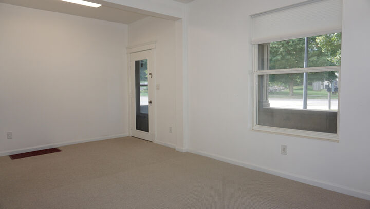 Property Photo:  2011 S State Street  MI 48104 