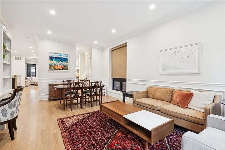 Property Photo:  2727 N Kenmore Avenue 1  IL 60614 