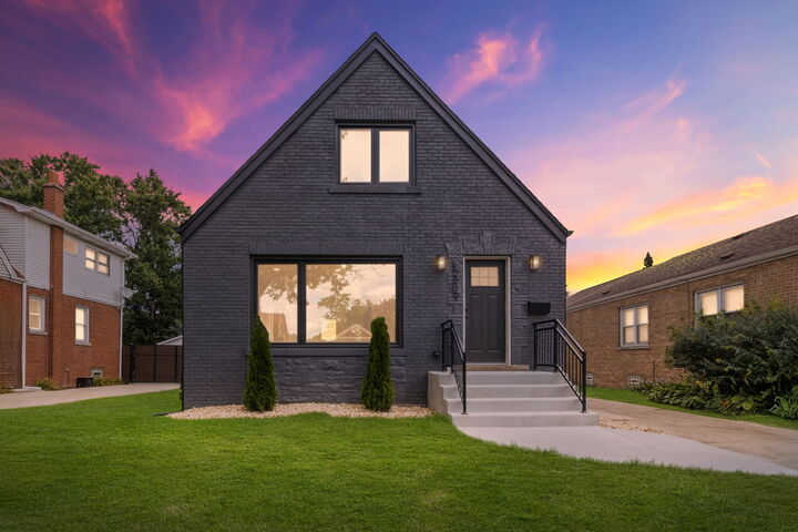 Property Photo:  10009 S Spaulding Avenue  IL 60805 