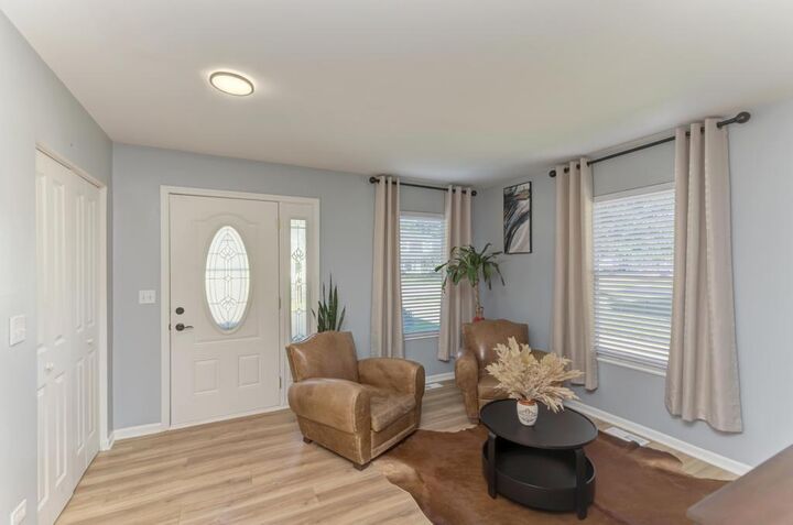 Property Photo:  115 Edwards Avenue  IL 60164 
