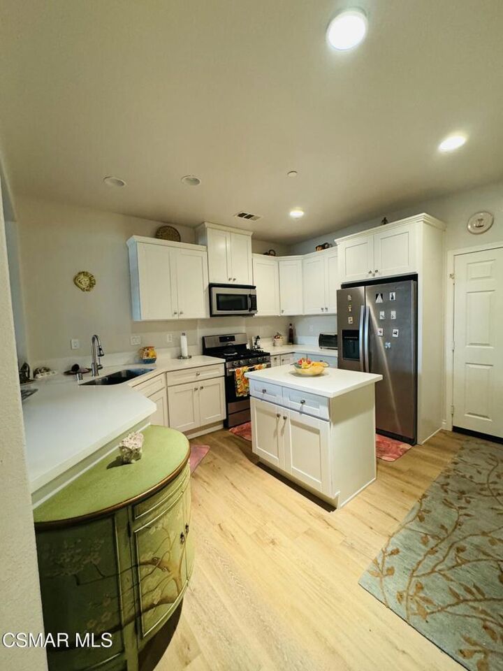 Property Photo:  4759 Via Altamira  CA 91320 