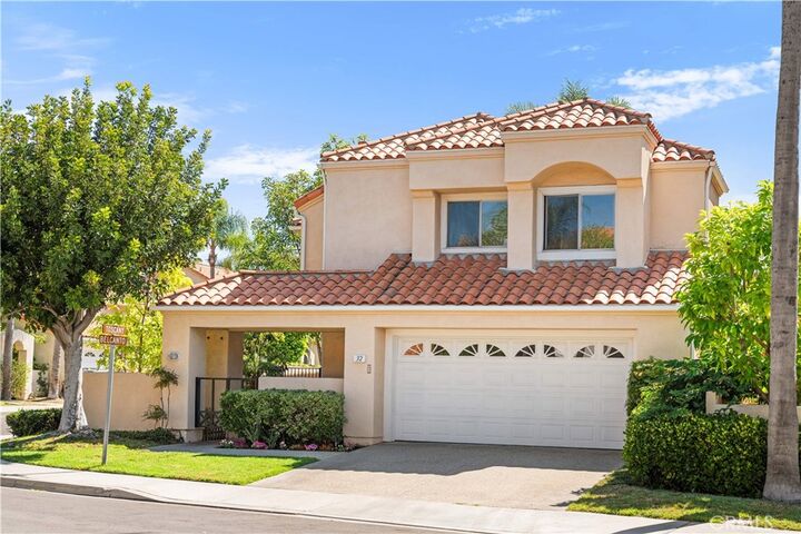 Property Photo: 32 Belcanto CA 92614