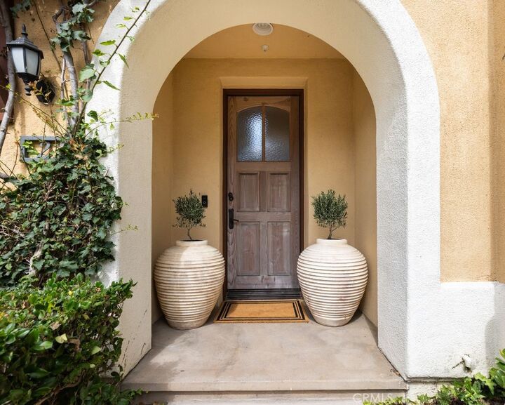 Property Photo:  2 Teramo Court  CA 92657 