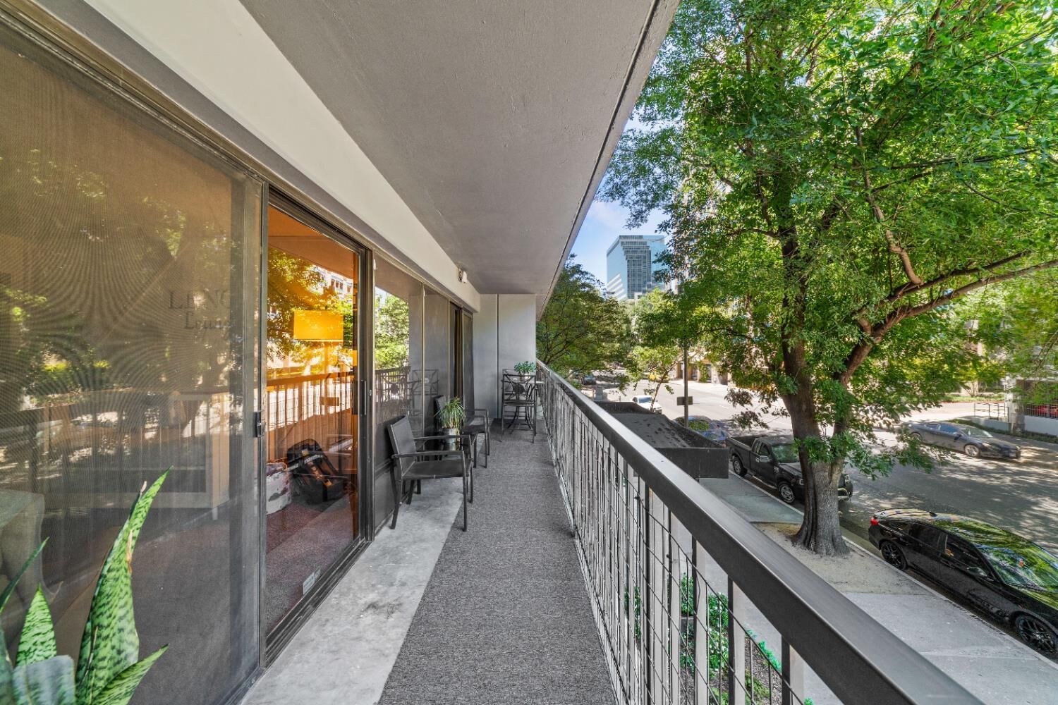Property Photo:  500 N Street 202  CA 95814 