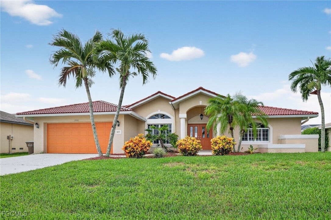 Property Photo: 3318 SW 2nd Street FL 33991