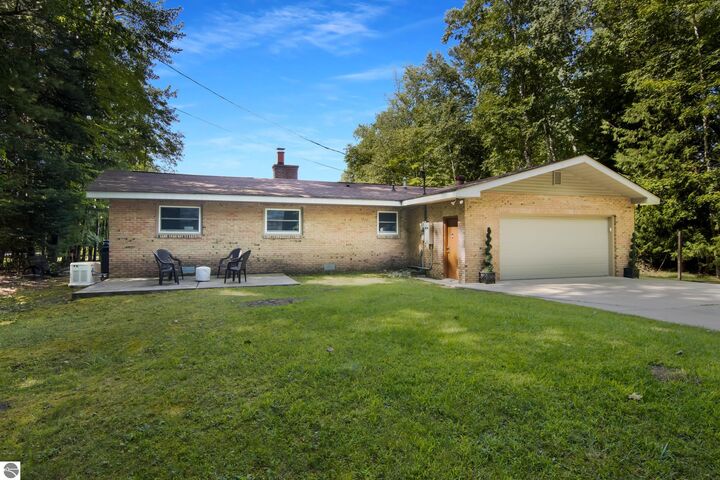 Property Photo:  9431 Shellway Drive  MI 49676 