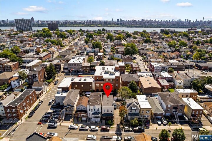 Property Photo:  46 Grant Street  NJ 07022 