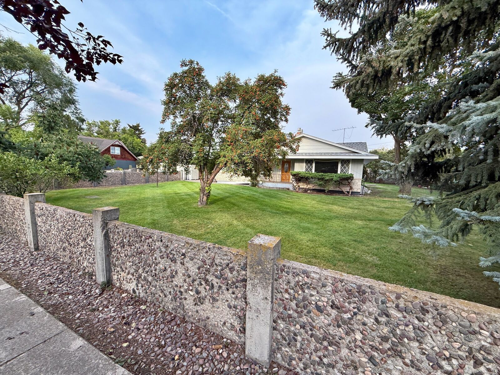 Property Photo:  612 N Curtis Street  MT 59801 