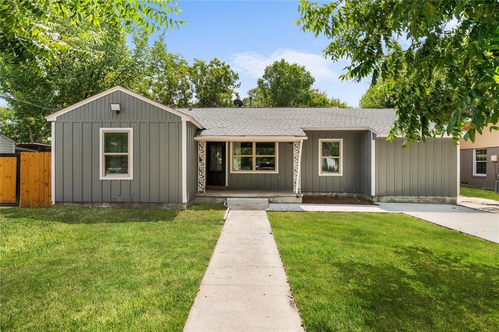 Property Photo:  1014 Harlan Street  TX 75060 