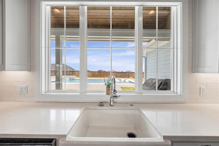 4421 Azalea Way  Midlothian TX 76065 photo