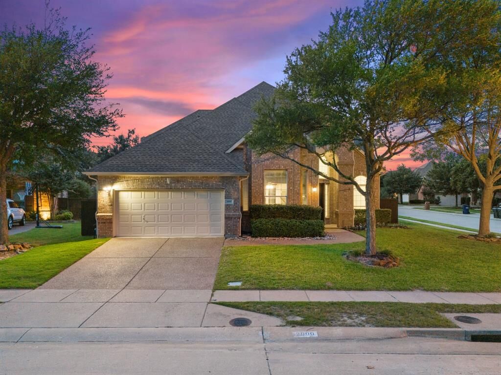 Property Photo:  2000 Arrowwood Court  TX 75072 