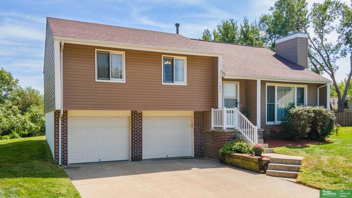 Property Photo:  2605 N 131 Circle  NE 68164 