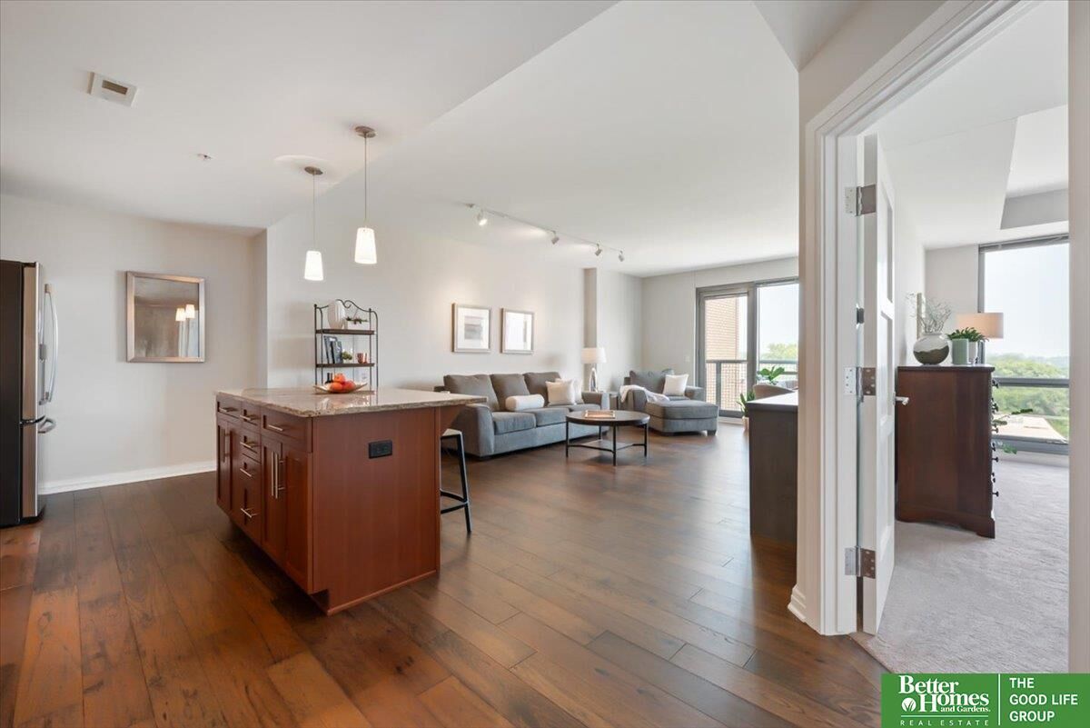 Property Photo: 3201 S Dodge Court 5510 NE 68131