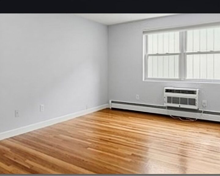 Property Photo: 31 Montvale Ave 8 MA 01801