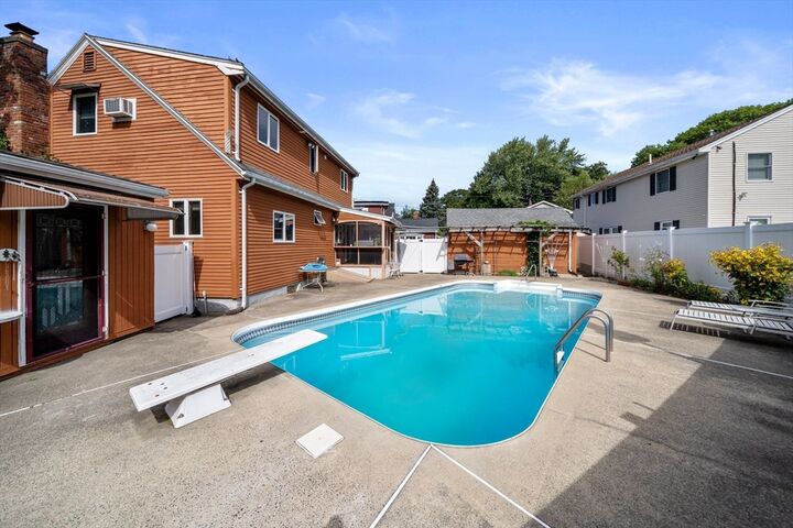 37 Arbor St  Lynn MA 01902 photo