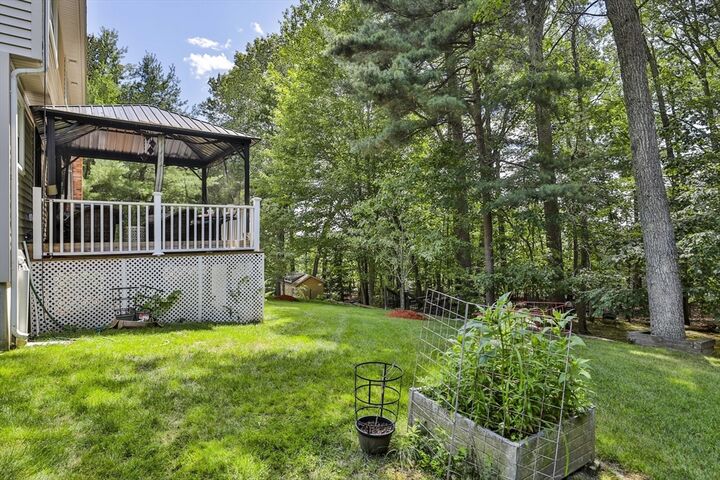 Property Photo:  22 Cathedral Cir  NH 03063 