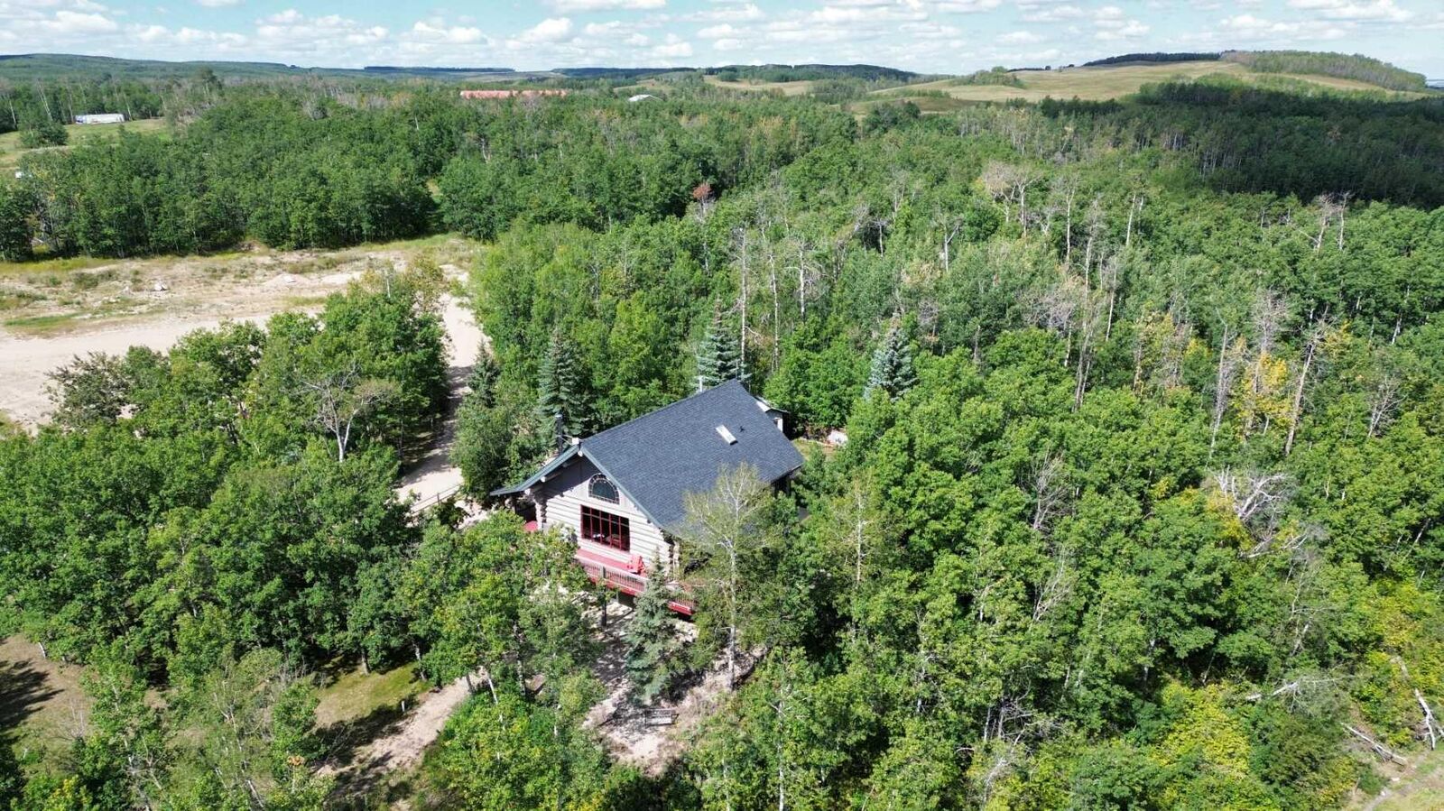 Property Photo: 37280 Highway 816 10 AB T4E 0V5
